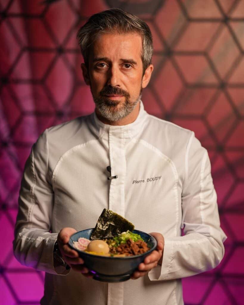 Les feuilles de Nori rehaussent le Ramen